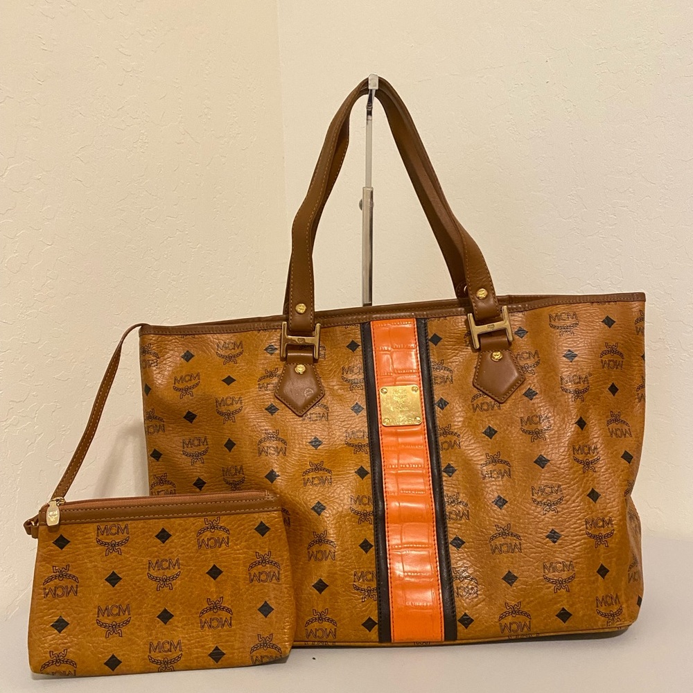 AUTHENTIC MCM COGNAC VISETOS LARGE TOTE W/POUCH